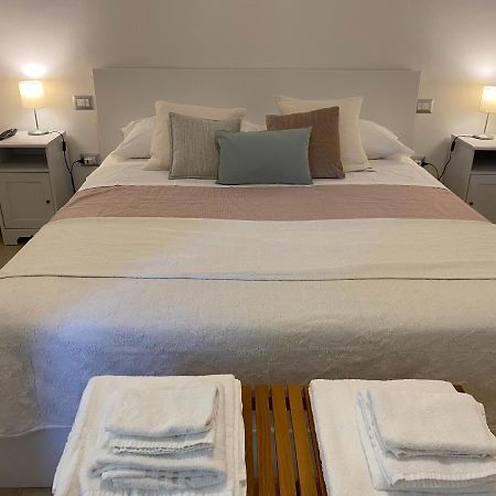 Modern City Apartment Modena Luaran gambar