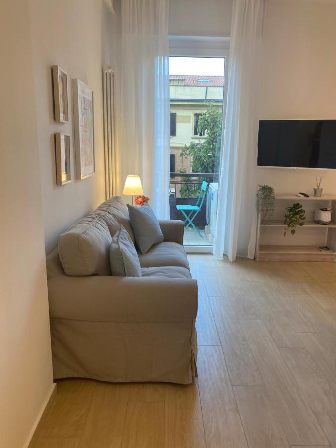 Modern City Apartment Modena Luaran gambar