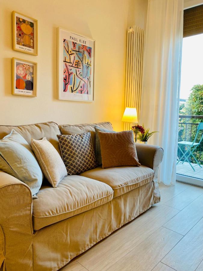 Modern City Apartment Modena Luaran gambar