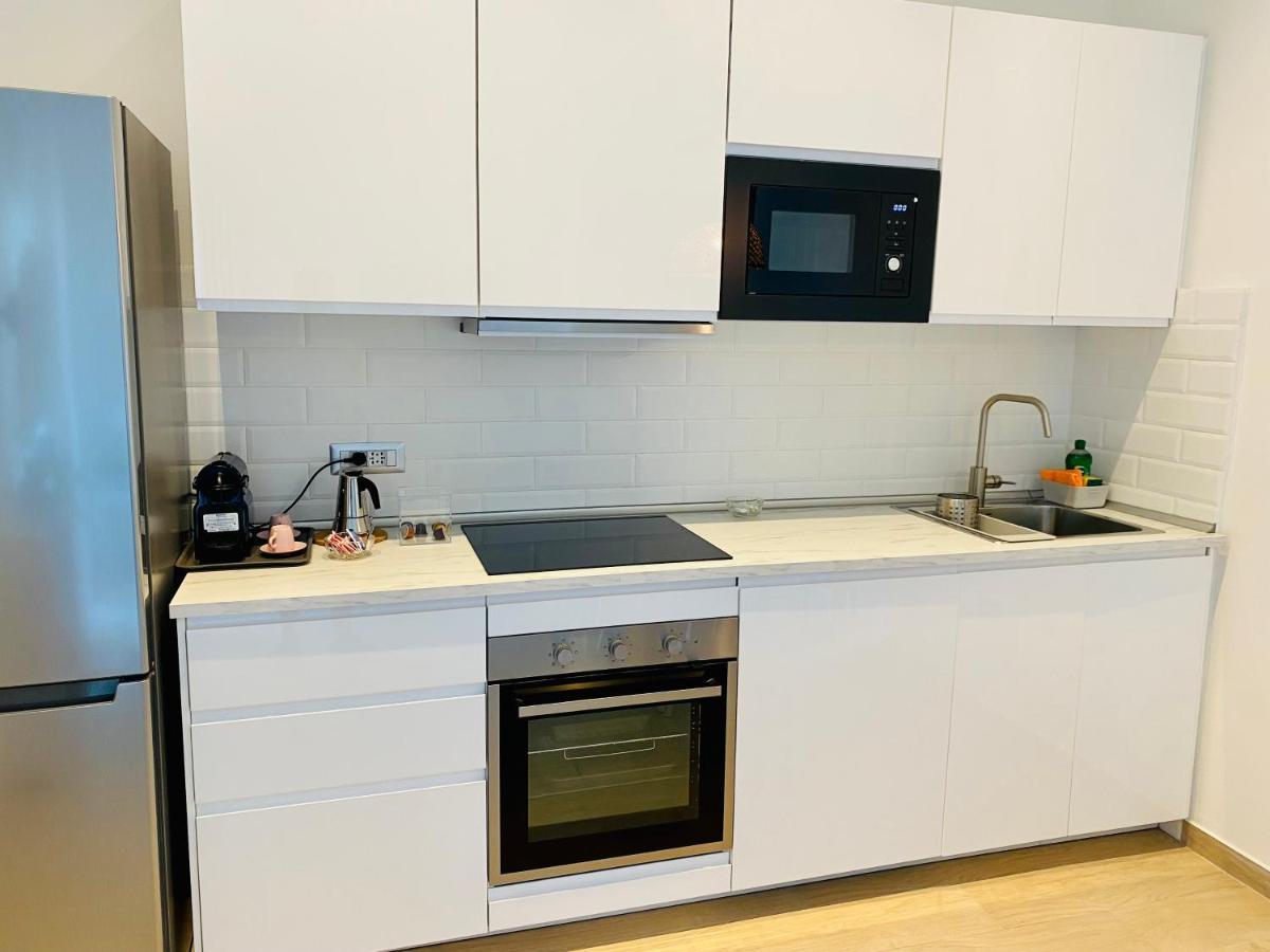 Modern City Apartment Modena Luaran gambar