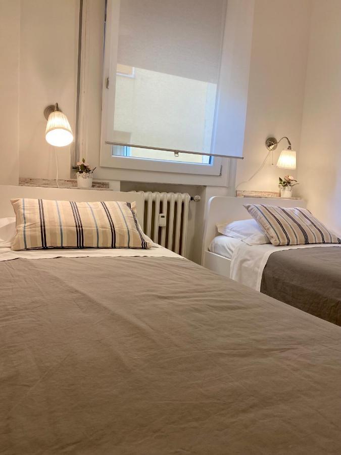 Modern City Apartment Modena Luaran gambar